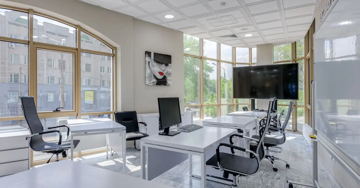 Comment choisir des meubles adaptés à votre espace de travail