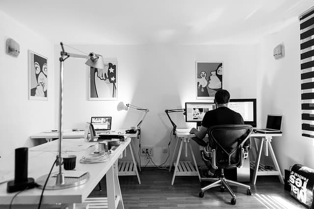 Les meubles adaptés à un espace de travail flexible : conseils pratiques