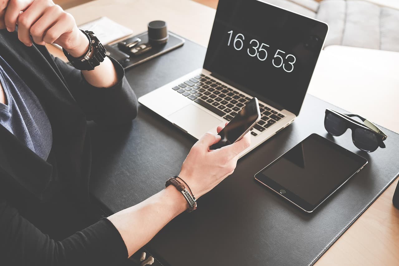 Comment choisir des meubles adaptés à un espace de travail efficace